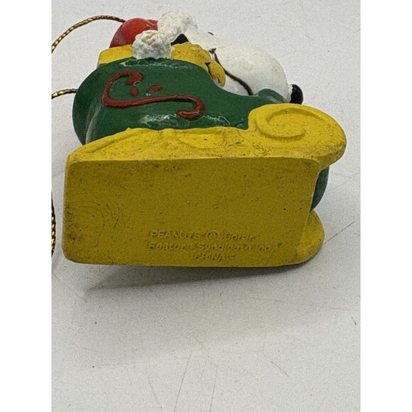Vintage Peanuts PVC Christmas Ornament Santa Snoopy On Sleigh - Picture 5 of 6